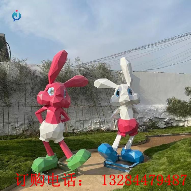 不锈钢几何兔八哥卡通雕塑
