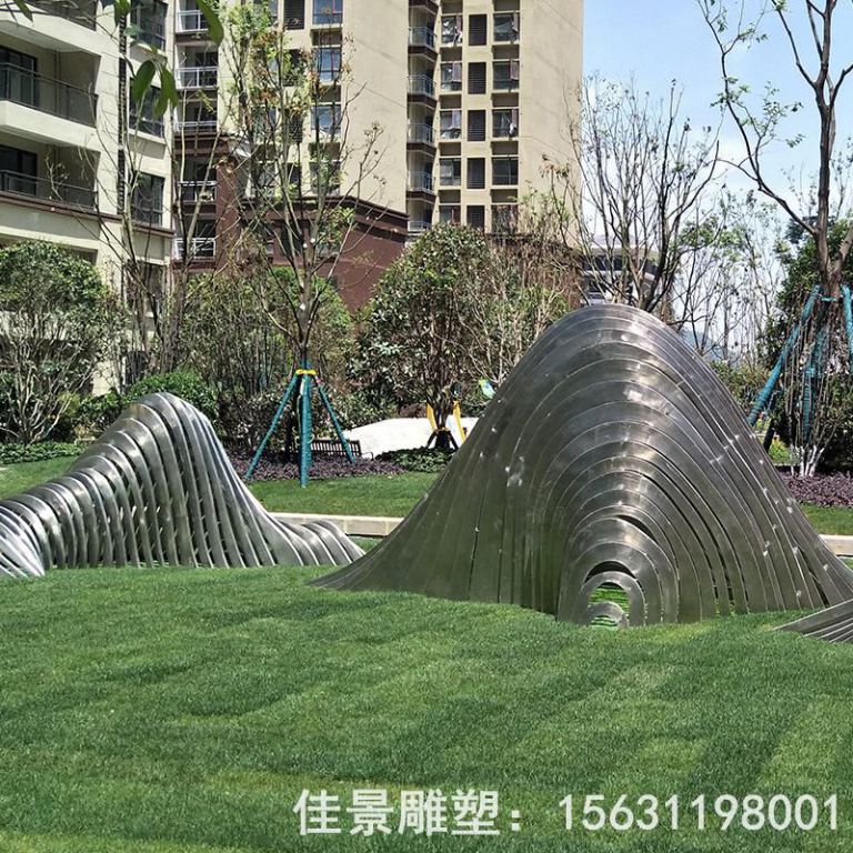不锈钢镂空假山雕塑