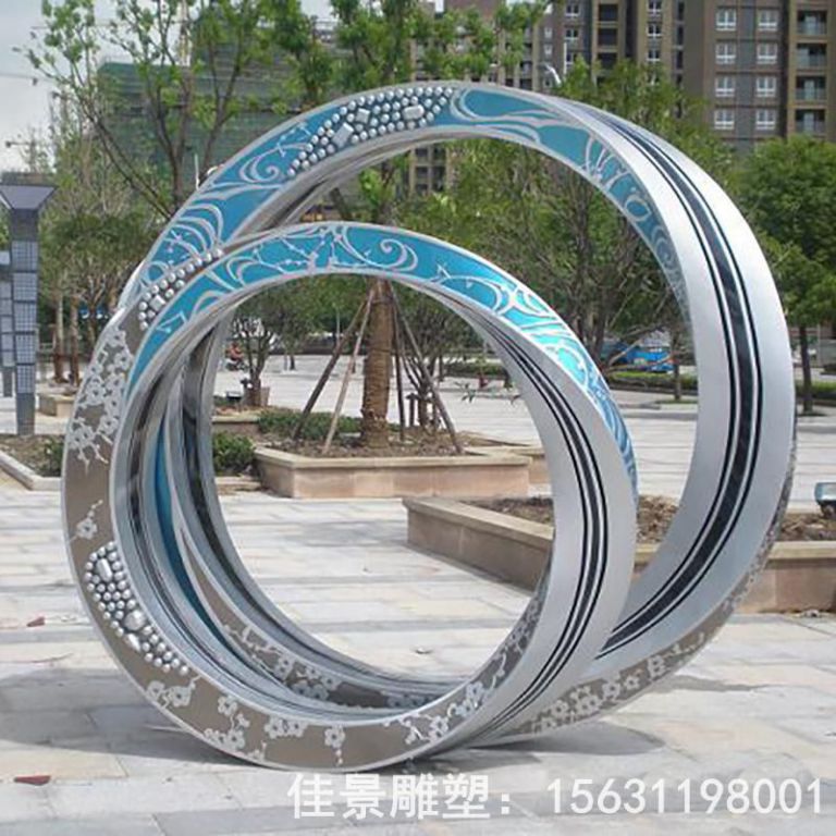彩绘抽象不锈钢圆环雕塑
