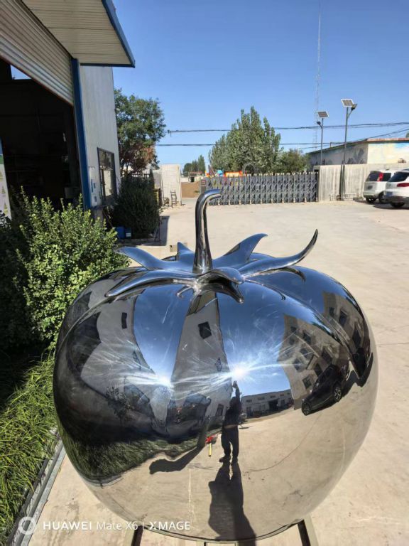 镜面不锈钢番茄雕塑